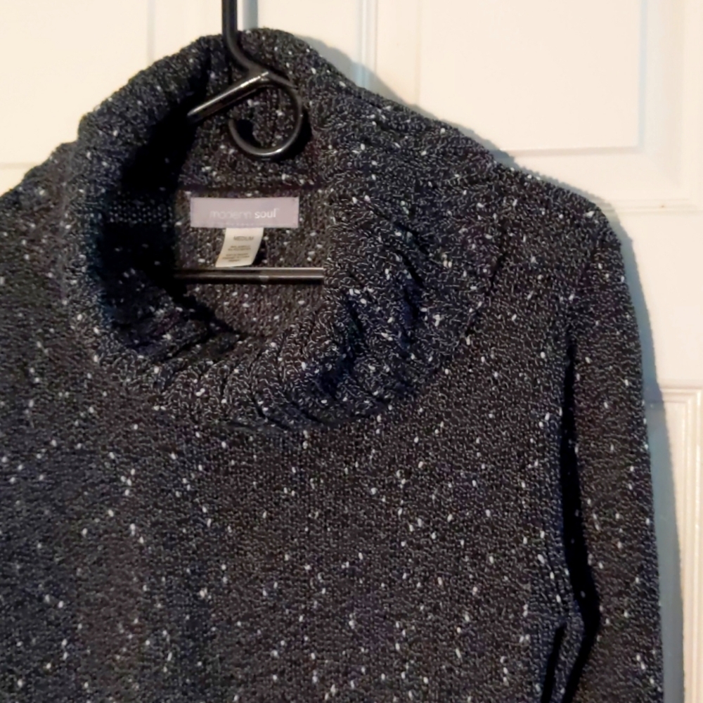 Modern Soul Cowl Neck Sweater . Size Medium